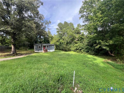 Tiny photo for 500 Lipscomb Street, Crewe, VA 23930 (MLS # 2623247)