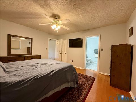Tiny photo for 327 Gilbert Street Ln, Kilmarnock, VA 22482 (MLS # 2611313)