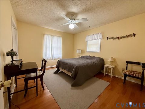 Tiny photo for 327 Gilbert Street Ln, Kilmarnock, VA 22482 (MLS # 2611313)