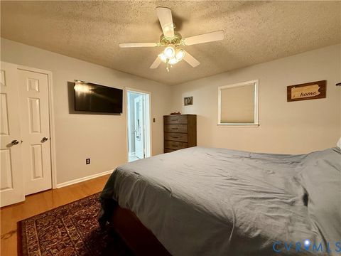 Tiny photo for 327 Gilbert Street Ln, Kilmarnock, VA 22482 (MLS # 2611313)