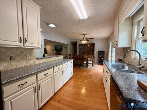 Tiny photo for 327 Gilbert Street Ln, Kilmarnock, VA 22482 (MLS # 2611313)