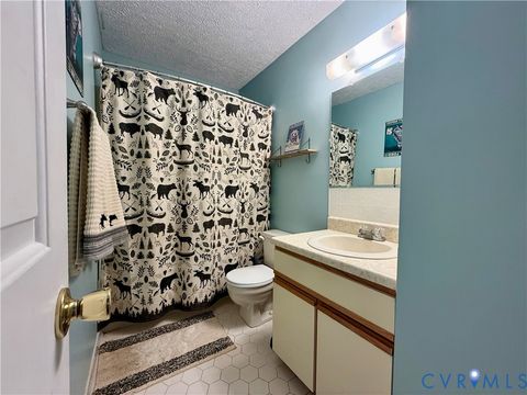 Tiny photo for 327 Gilbert Street Ln, Kilmarnock, VA 22482 (MLS # 2611313)