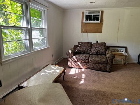 Tiny photo for 565 Town Bridge Road, Saluda, VA 23149 (MLS # 2611669)