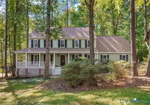 Photo of 6010 Moss Creek Court, Midlothian, VA 23112 (MLS # 2527738)