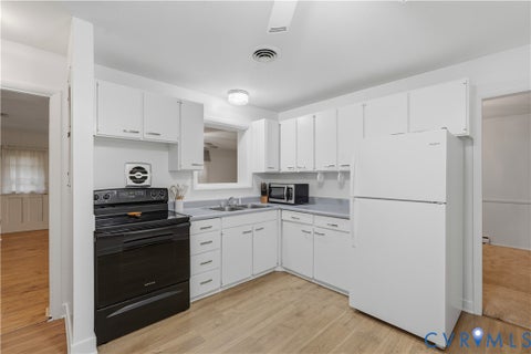 Tiny photo for 7404 Montrose Avenue, Henrico, VA 23227 (MLS # 2623411)