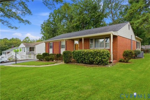 Tiny photo for 7404 Montrose Avenue, Henrico, VA 23227 (MLS # 2623411)