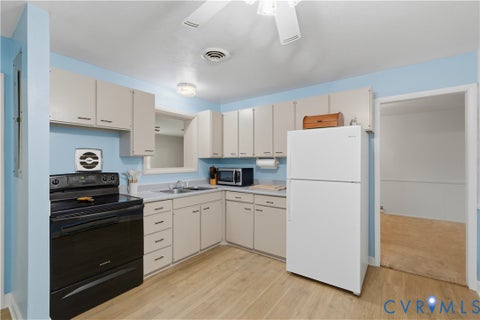 Tiny photo for 7404 Montrose Avenue, Henrico, VA 23227 (MLS # 2623411)