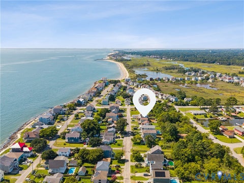 Photo of 11 Bonita Drive, Hampton, VA 23664 (MLS # 2628634)