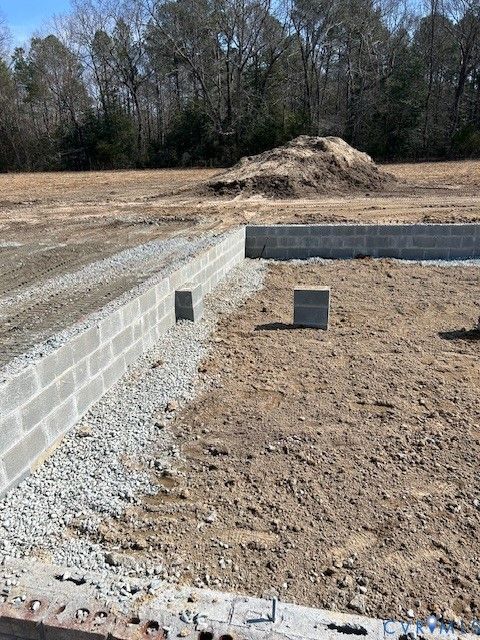 Tiny photo for 16657 Loving Union Road, Disputanta, VA 23842 (MLS # 2605627)