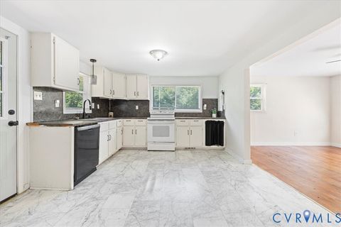 Tiny photo for 225 N West, Nottoway, VA 23824 (MLS # 2522684)