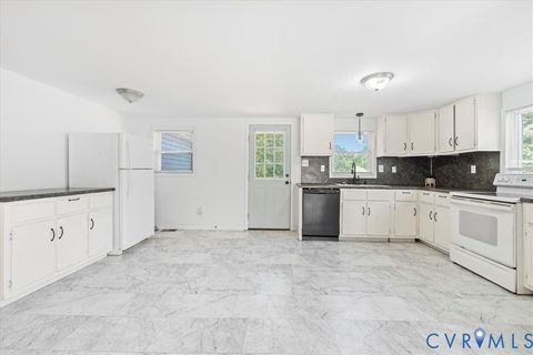 Tiny photo for 225 N West, Nottoway, VA 23824 (MLS # 2522684)