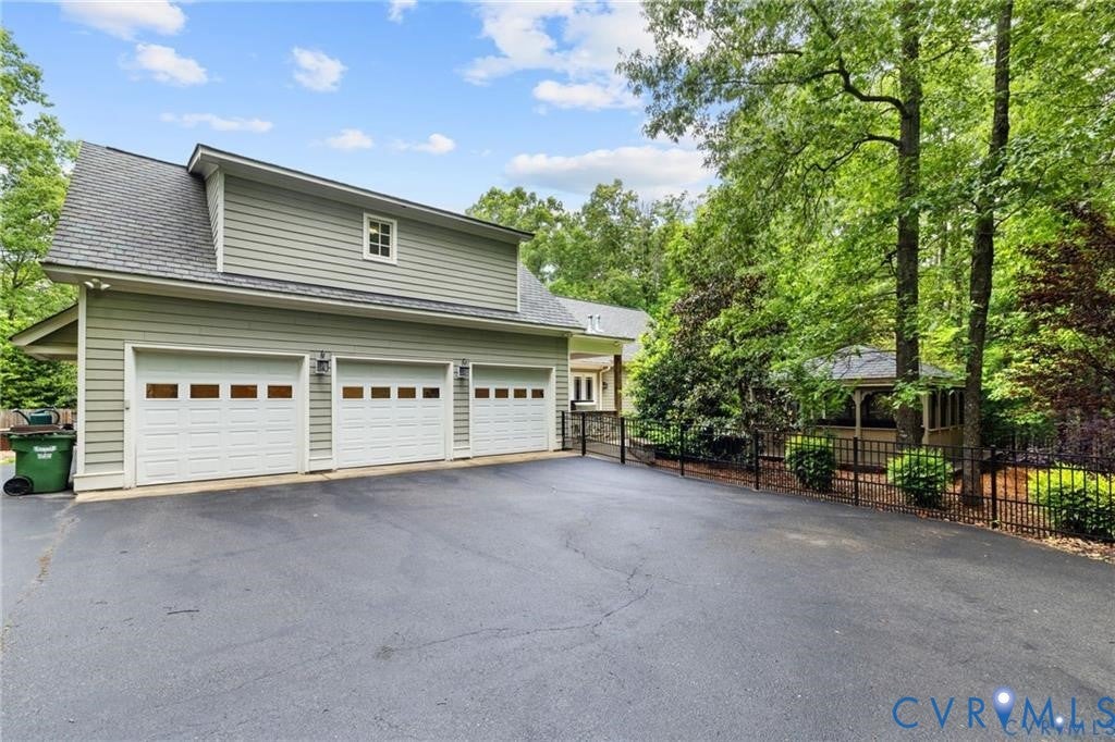 3056 Greywalls Drive