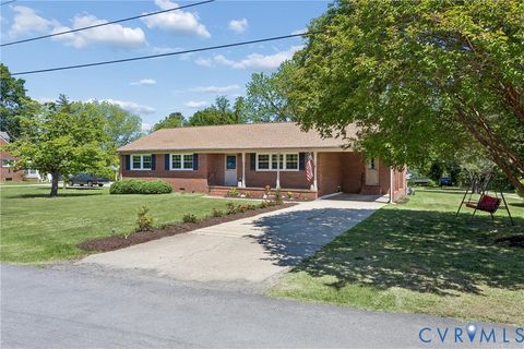 Tiny photo for 155 Marston Avenue, Urbanna, VA 23175 (MLS # 2611969)