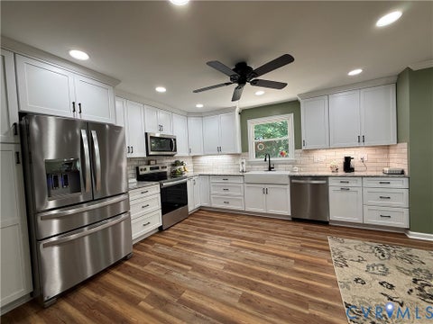 Tiny photo for 932 Germar Court, Colonial Heights, VA 23834 (MLS # 2623512)