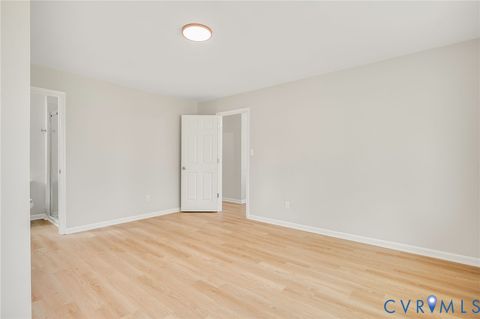 Tiny photo for 727 S Jones Street, Petersburg, VA 23803 (MLS # 2607271)