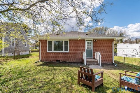 Tiny photo for 727 S Jones Street, Petersburg, VA 23803 (MLS # 2607271)