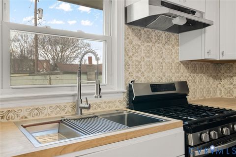 Tiny photo for 727 S Jones Street, Petersburg, VA 23803 (MLS # 2607271)