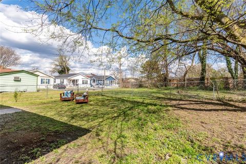 Tiny photo for 727 S Jones Street, Petersburg, VA 23803 (MLS # 2607271)