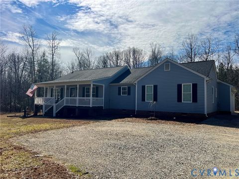 13651 Smacks Drive Amelia Courthouse VA 23002