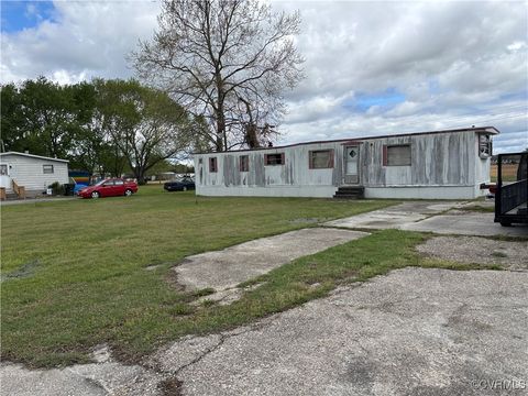 Photo of 123 Williams Lane, Wakefield, VA 23888 (MLS # 2509918)