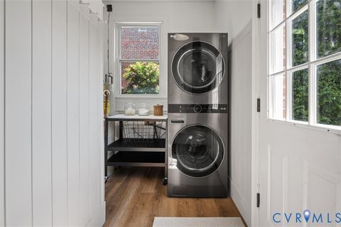 Tiny photo for 211 Commonwealth Avenue, Richmond, VA 23221 (MLS # 2611222)