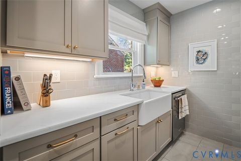 Tiny photo for 211 Commonwealth Avenue, Richmond, VA 23221 (MLS # 2611222)