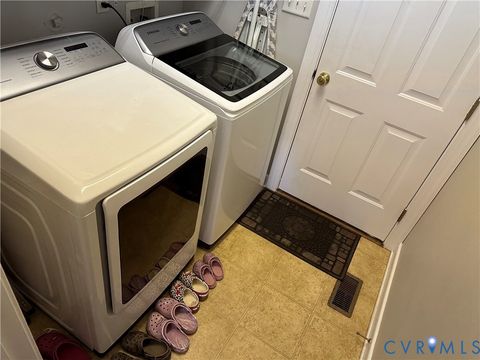 Tiny photo for 1613 Denby Way, Midlothian, VA 23114 (MLS # 2608962)