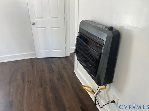 Tiny photo for 102 Culpepper Avenue, Petersburg, VA 23803 (MLS # 2612504)