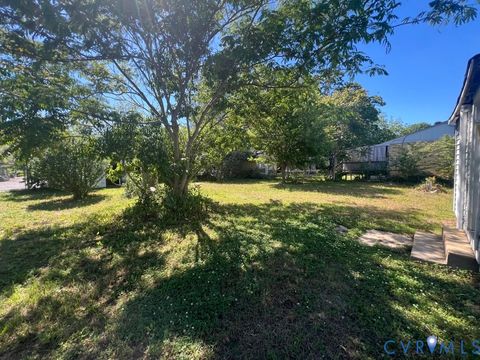 Tiny photo for 102 Culpepper Avenue, Petersburg, VA 23803 (MLS # 2612504)