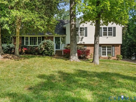 Photo of 516 Williamsdale Drive, North Chesterfield, VA 23235 (MLS # 2609863)