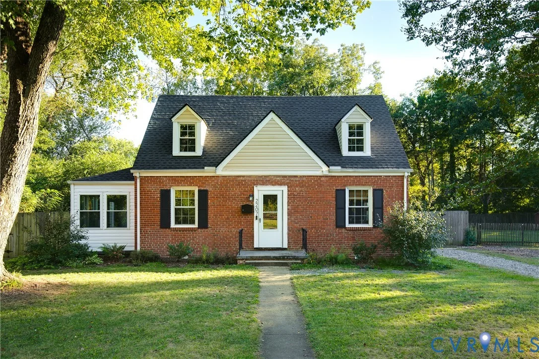 2207 Locbury Lane