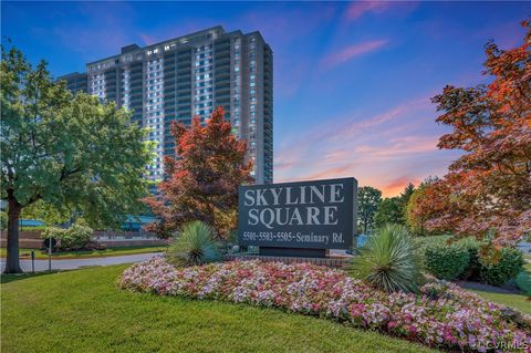 Condominium in Fairfax VA 5505 Seminary Road.jpg