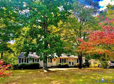 Photo of 205 Hardtimes Road, Farmville, VA 23901 (MLS # 2527774)