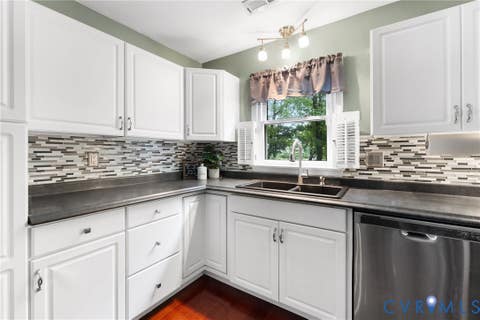 Tiny photo for 6112 Thierry Street, Richmond, VA 23234 (MLS # 2620754)