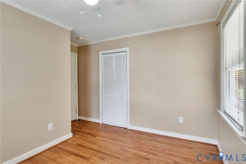 Tiny photo for 34 Oakland Street ST, Kilmarnock, VA 22482 (MLS # 2615596)