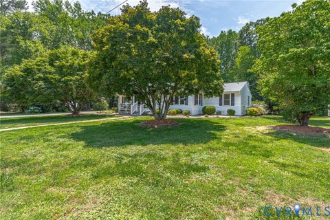 Tiny photo for 34 Oakland Street ST, Kilmarnock, VA 22482 (MLS # 2615596)