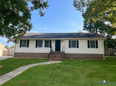 Photo of 2523 Bent Oaks Drive, Colonial Heights, VA 23834 (MLS # 2628106)