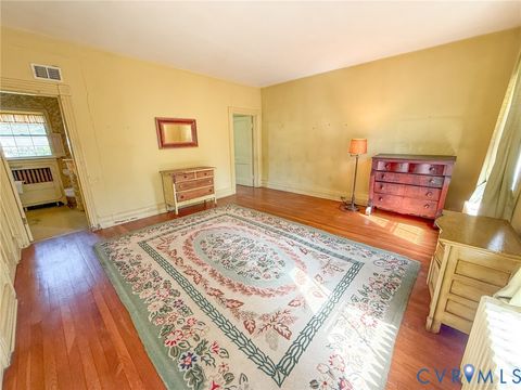 Tiny photo for 410 Brunswick Avenue, Blackstone, VA 23824 (MLS # 2609163)