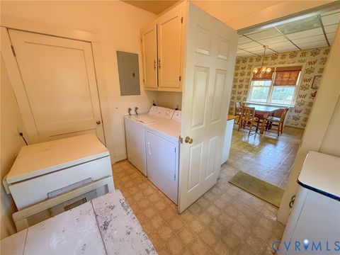 Tiny photo for 410 Brunswick Avenue, Blackstone, VA 23824 (MLS # 2609163)