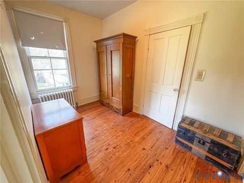 Tiny photo for 410 Brunswick Avenue, Blackstone, VA 23824 (MLS # 2609163)