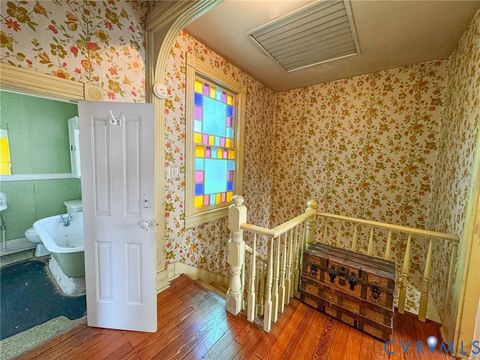 Tiny photo for 410 Brunswick Avenue, Blackstone, VA 23824 (MLS # 2609163)