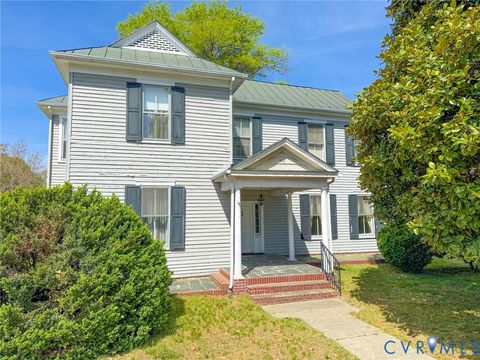 Tiny photo for 410 Brunswick Avenue, Blackstone, VA 23824 (MLS # 2609163)