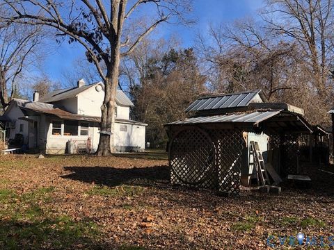 Tiny photo for 135 Atlantic Avenue, Claremont, VA 23899 (MLS # 2533540)