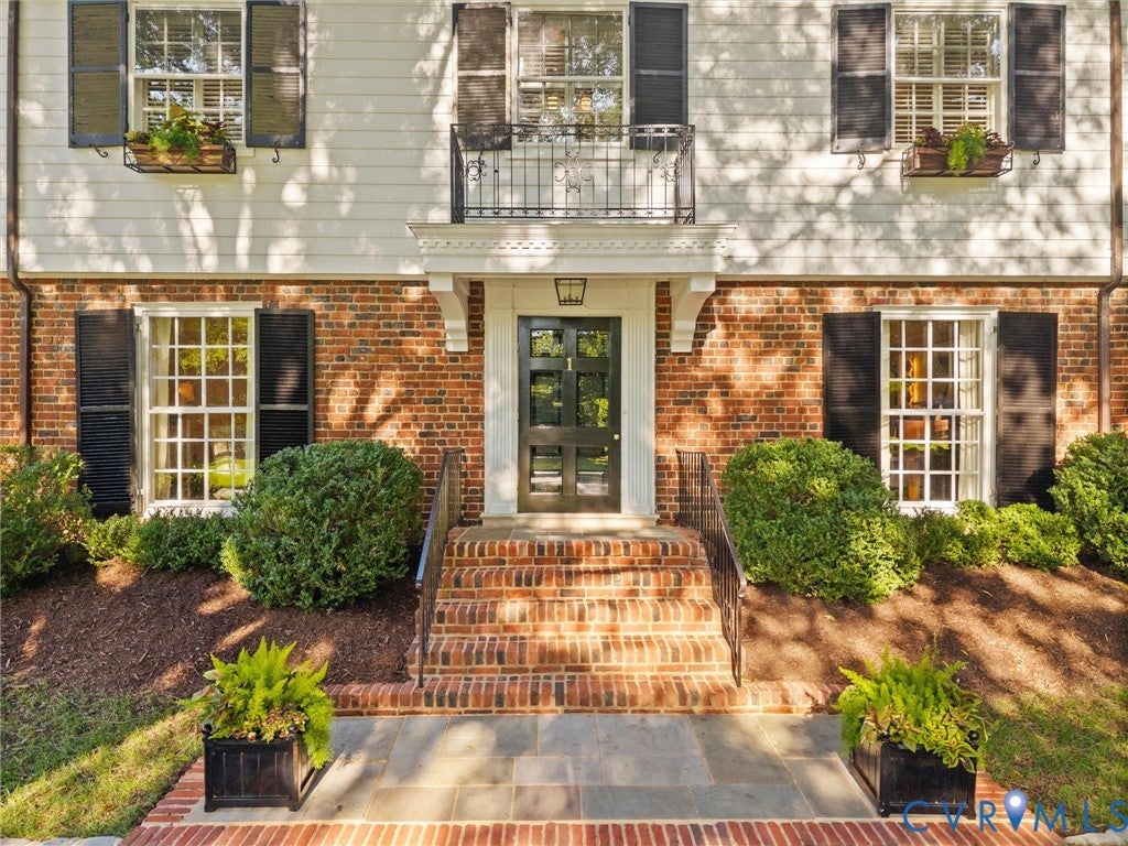 1 Greenway Lane