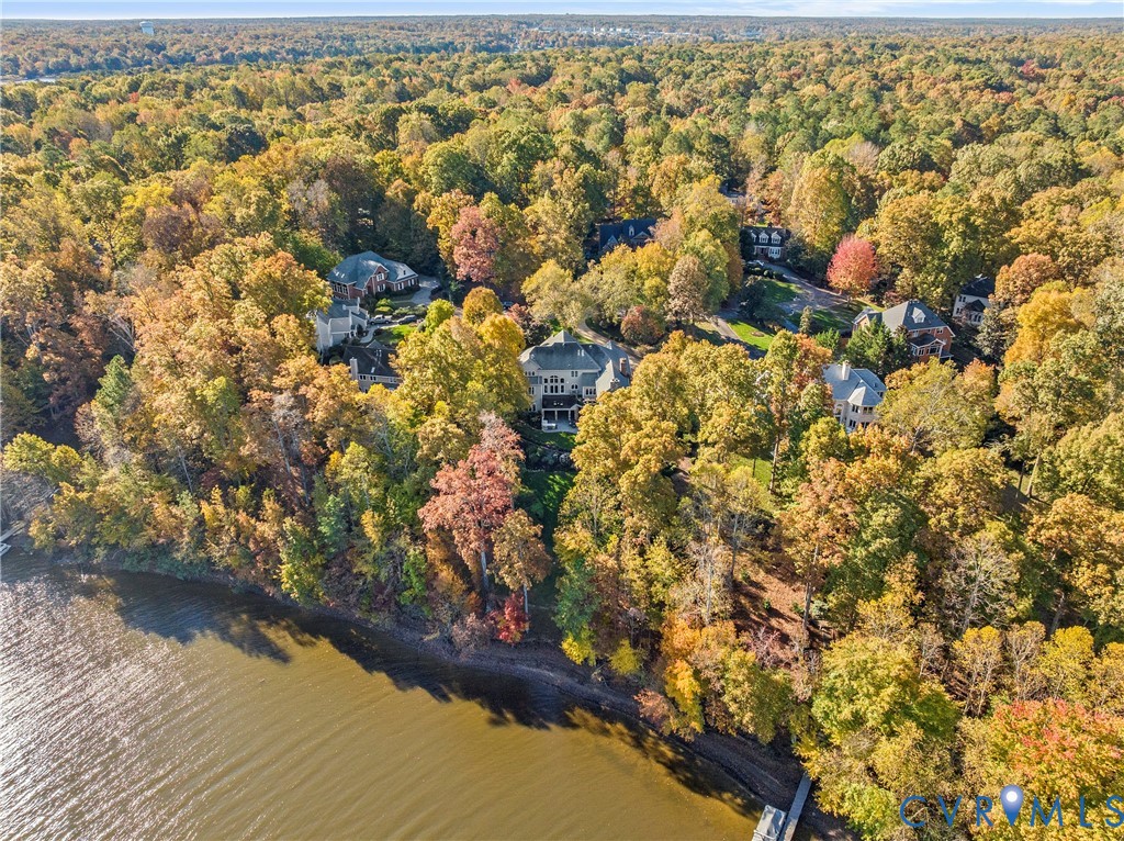 5304 Beechwood Point Court