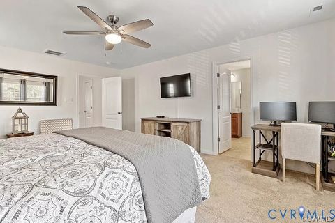 Tiny photo for 16913 Thornapple Run, Moseley, VA 23120 (MLS # 2616387)