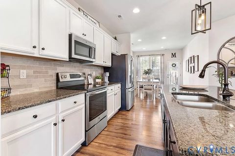 Tiny photo for 16913 Thornapple Run, Moseley, VA 23120 (MLS # 2616387)