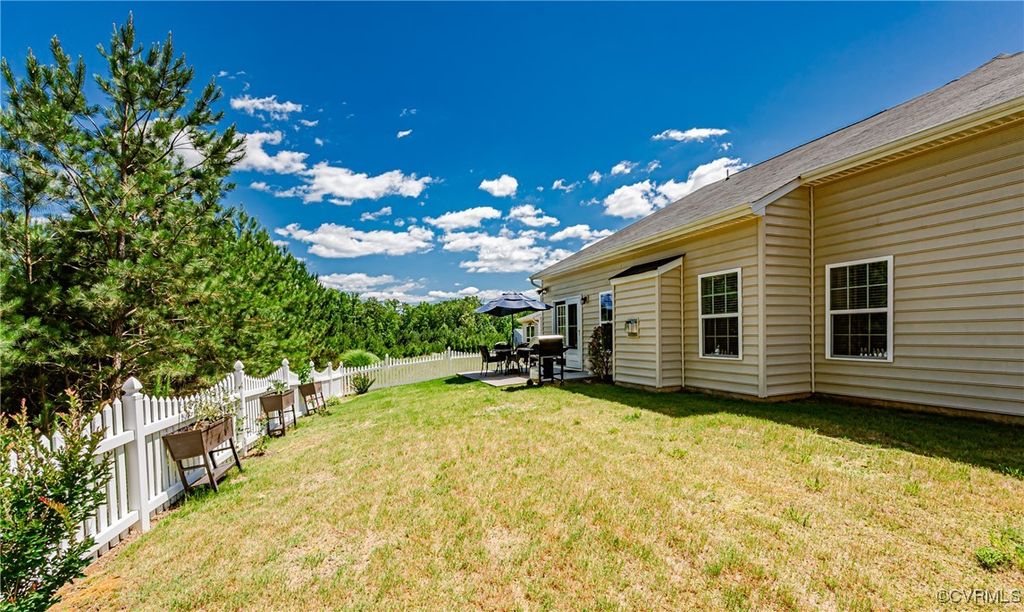 listing image 44
