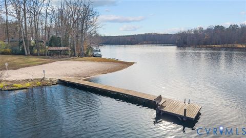 Tiny photo for 16 McCutcheon Avenue, Columbia, VA 23038 (MLS # 2606933)