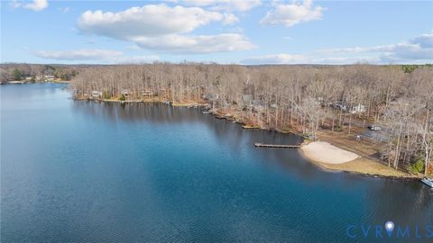 Tiny photo for 16 McCutcheon Avenue, Columbia, VA 23038 (MLS # 2606933)